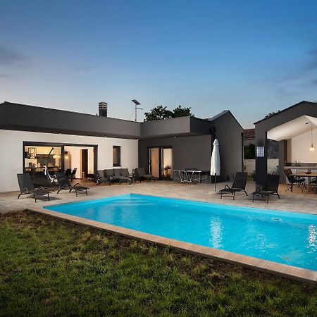 Vila Nora With Heated Pool Marčana Exteriér fotografie